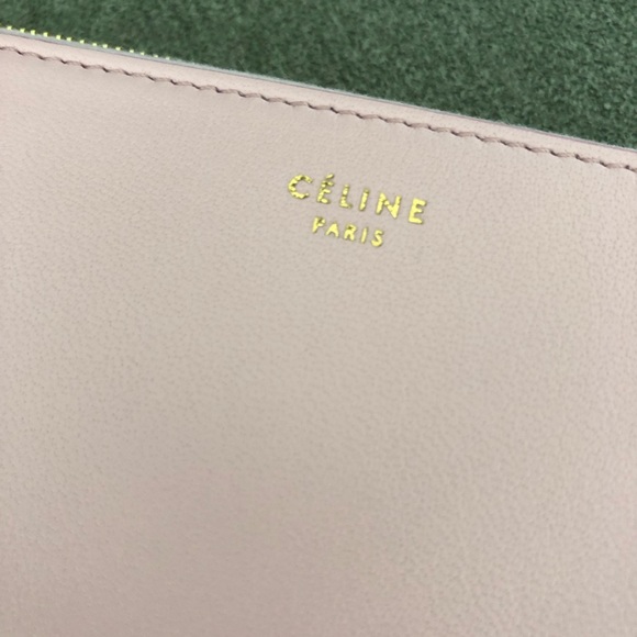 💯% Authentic Celine Large Zipped Wallet - Picture 4 of 6